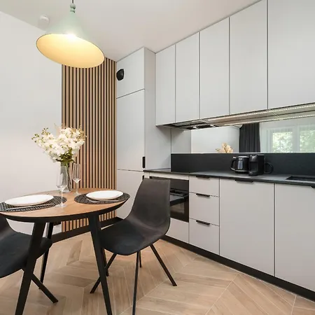 Nowoczesny Apartament Z Klimatyzacja I Parkingiem By Renters Prestige Apartamento